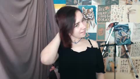 Snapshot of veryveryvery_shy chatting on 16, 1, 2025 veryveryvery_shy online show from 16, 1, 2025