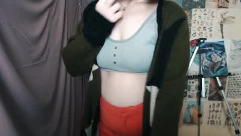 Snapshot of veryveryvery_shy chatting on 22, 1, 2025 veryveryvery_shy online show from 22, 1, 2025