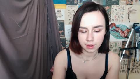 Snapshot of veryveryvery_shy chatting on 27, 1, 2025 veryveryvery_shy online show from 27, 1, 2025