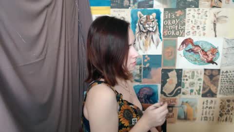 Snapshot of veryveryvery_shy chatting on 3, 2, 2025 veryveryvery_shy online show from 3, 2, 2025