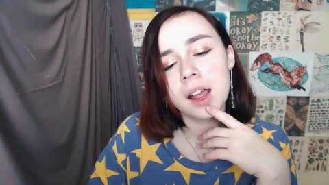 Snapshot of veryveryvery_shy chatting on 4, 2, 2025 veryveryvery_shy online show from 4, 2, 2025