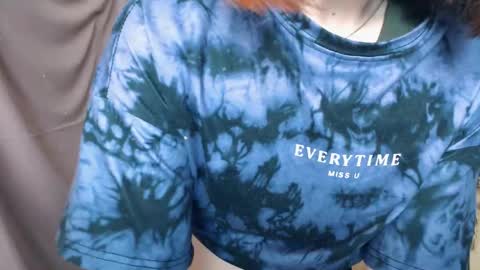 Snapshot of veryveryvery_shy chatting on 12, 2, 2025 veryveryvery_shy online show from 12, 2, 2025