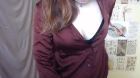 Snapshot of veryveryvery_shy chatting on 4, 12, 2025 veryveryvery_shy online show from 4, 12, 2025