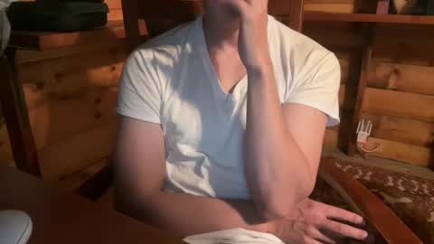 Snapshot of vexelgain chatting on 6, 11, 2025 HendasWerout online show from 6, 11, 2025