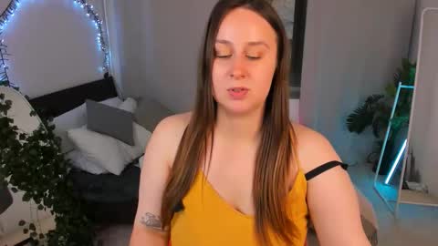 Camilla online show from 19, 9, 2025