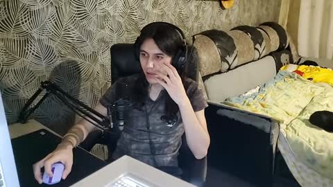 Snapshot of vialeras chatting on 3, 1, 2025 vialeras online show from 3, 1, 2025