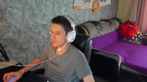 Snapshot of vialeras chatting on 4, 3, 2025 vialeras online show from 4, 3, 2025