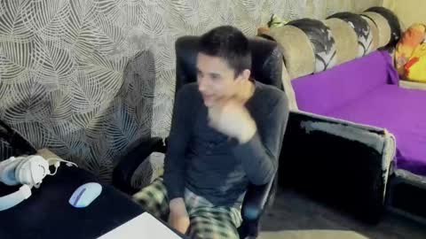 Snapshot of vialeras chatting on 8, 3, 2025 vialeras online show from 8, 3, 2025