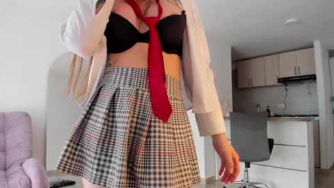Snapshot of vianca_cruzz chatting on 6, 12, 2024 Vianca Cruz online show from 6, 12, 2024