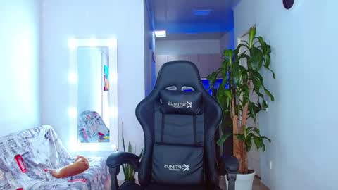 Snapshot of viannca__ chatting on 6, 2, 2025 Ariana online show from 6, 2, 2025