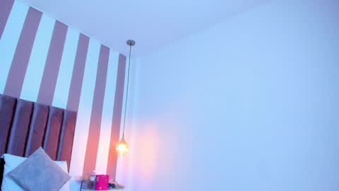 Snapshot of viannca__ chatting on 7, 10, 2025 Ariana online show from 7, 10, 2025