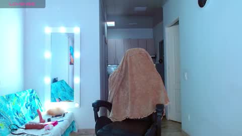 Snapshot of viannca__ chatting on 26, 11, 2025 Ariana online show from 26, 11, 2025