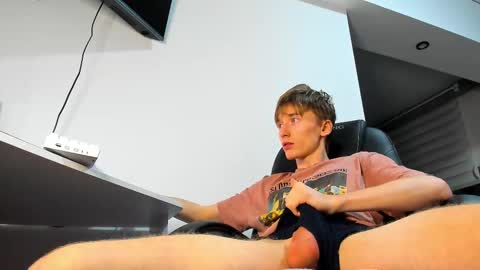 Snapshot of vibemygirl chatting on 12, 2, 2025 vibemygirl online show from 12, 2, 2025