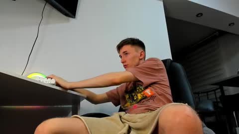 Snapshot of vibemygirl chatting on 26, 2, 2025 vibemygirl online show from 26, 2, 2025