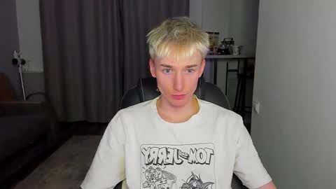 Snapshot of vibemygirl chatting on 21, 9, 2025 vibemygirl online show from 21, 9, 2025