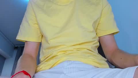 Snapshot of vibemygirl chatting on 16, 10, 2025 vibemygirl online show from 16, 10, 2025