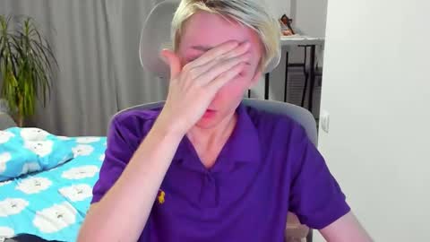 vibemygirl online show from 14, 12, 2025