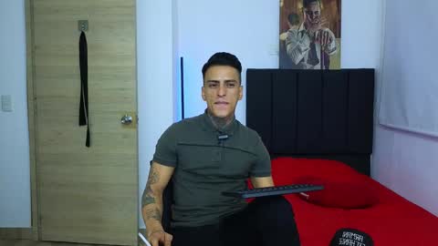 Snapshot of vicctorzc chatting on 10, 12, 2024 Victor cardenas online show from 10, 12, 2024