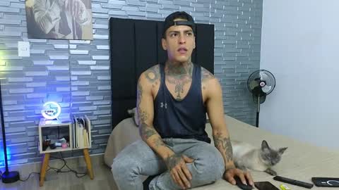 Snapshot of vicctorzc chatting on 1, 2, 2025 Victor cardenas online show from 1, 2, 2025