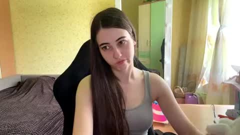 Snapshot of vickeyrosete chatting on 23, 7, 2026 Jesse online show from 23, 7, 2026