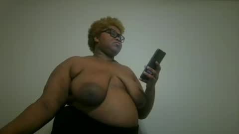 vickiryder56 online show from 9, 11, 2025