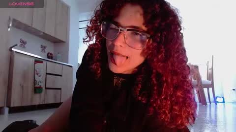 Snapshot of vicky_crazy chatting on 3, 1, 2025 Vicky online show from 3, 1, 2025