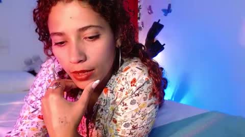 Snapshot of vicky_crazy chatting on 8, 1, 2025 Vicky online show from 8, 1, 2025