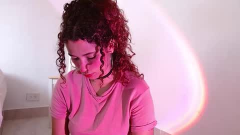 Snapshot of vicky_crazy chatting on 19, 1, 2025 Vicky online show from 19, 1, 2025