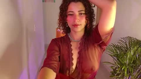 Snapshot of vicky_crazy chatting on 1, 2, 2025 Vicky online show from 1, 2, 2025