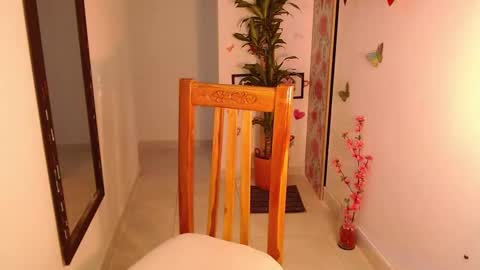 Snapshot of vicky_crazy chatting on 1, 3, 2025 Vicky online show from 1, 3, 2025