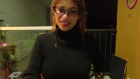 Snapshot of vicky_crazy chatting on 25, 10, 2025 Vicky online show from 25, 10, 2025