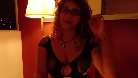 Snapshot of vicky_crazy chatting on 7, 11, 2025 Vicky online show from 7, 11, 2025