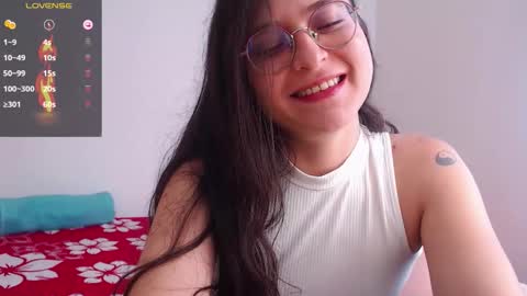 Snapshot of vicky_cristinax chatting on 10, 11, 2025 Vicky online show from 10, 11, 2025
