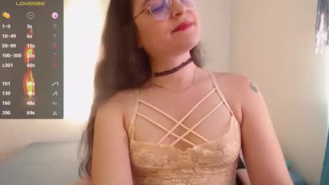 Snapshot of vicky_cristinax chatting on 13, 12, 2025 Vicky online show from 13, 12, 2025