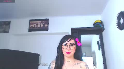 Snapshot of vicky_hotmilf chatting on 25, 6, 2026 Vicky online show from 25, 6, 2026