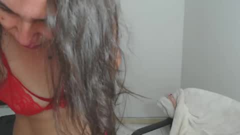 Snapshot of vickyjuice1 chatting on 28, 1, 2025 vickyjuice1 online show from 28, 1, 2025