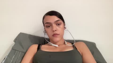 Snapshot of vickyyyx chatting on 14, 1, 2025 Goddess Victory  online show from 14, 1, 2025