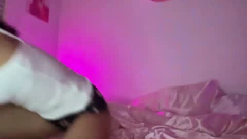 Snapshot of vickyyyx chatting on 8, 3, 2025 Goddess Victory  online show from 8, 3, 2025