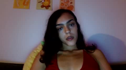 Snapshot of vickyyyx chatting on 15, 10, 2025 Goddess Victory  online show from 15, 10, 2025