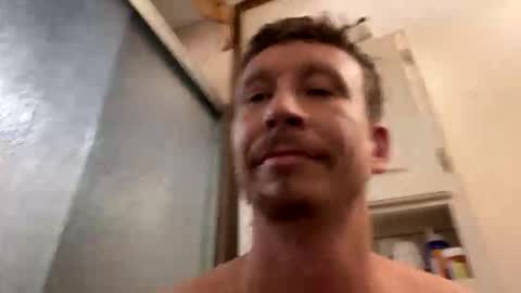 vicrobertson595 online show from 4, 11, 2025