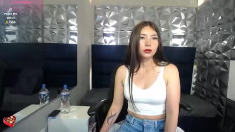 Victoria  online show from 26, 9, 2025