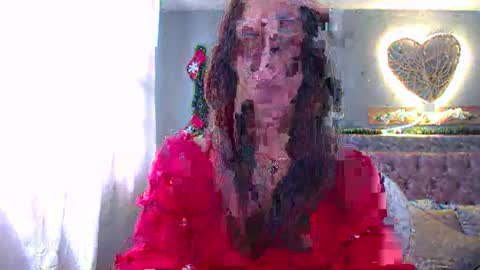 Hi guys   Im victoria  Be the one who can control me in PVT online show from 18, 12, 2024