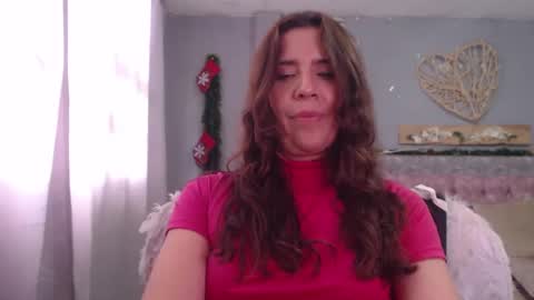 Hi guys   Im victoria  Be the one who can control me in PVT online show from 19, 12, 2024