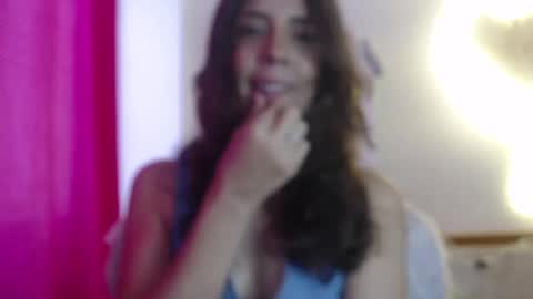 Hi guys   Im victoria  Be the one who can control me in PVT online show from 10, 1, 2025