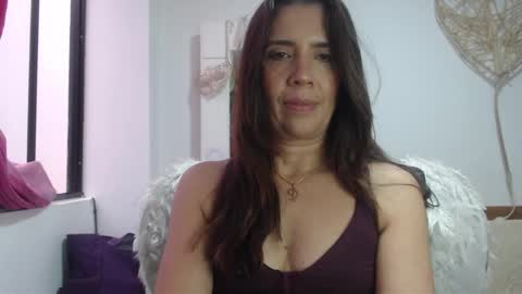 Hi guys   Im victoria  Be the one who can control me in PVT online show from 14, 1, 2025