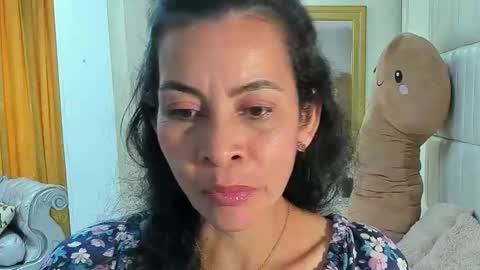 Victoria  grey  online show from 18, 3, 2026