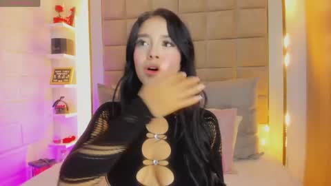 Victoria valentina  online show from 13, 4, 2026