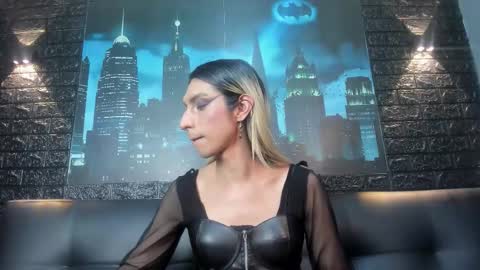 Victoria online show from 6, 11, 2025