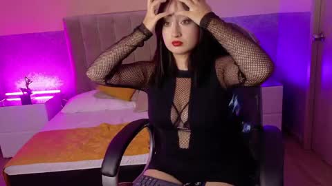  Victoria  online show from 30, 4, 2026