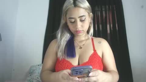 Snapshot of victoria_hot28 chatting on 21, 5, 2026 Victoria online show from 21, 5, 2026